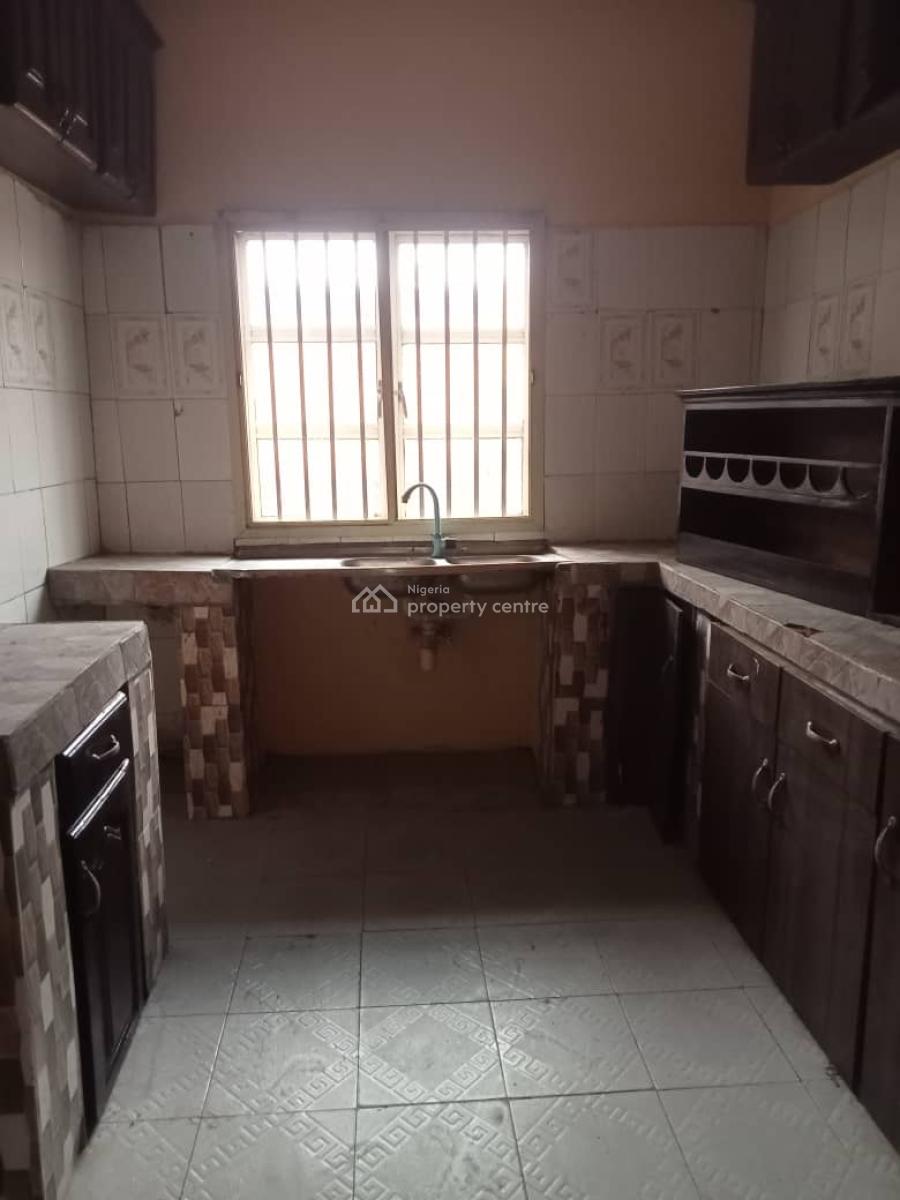 Services 3 Bedroom, Abule Egba, Abule Egba, Agege, Lagos, Flat / Apartment for Rent