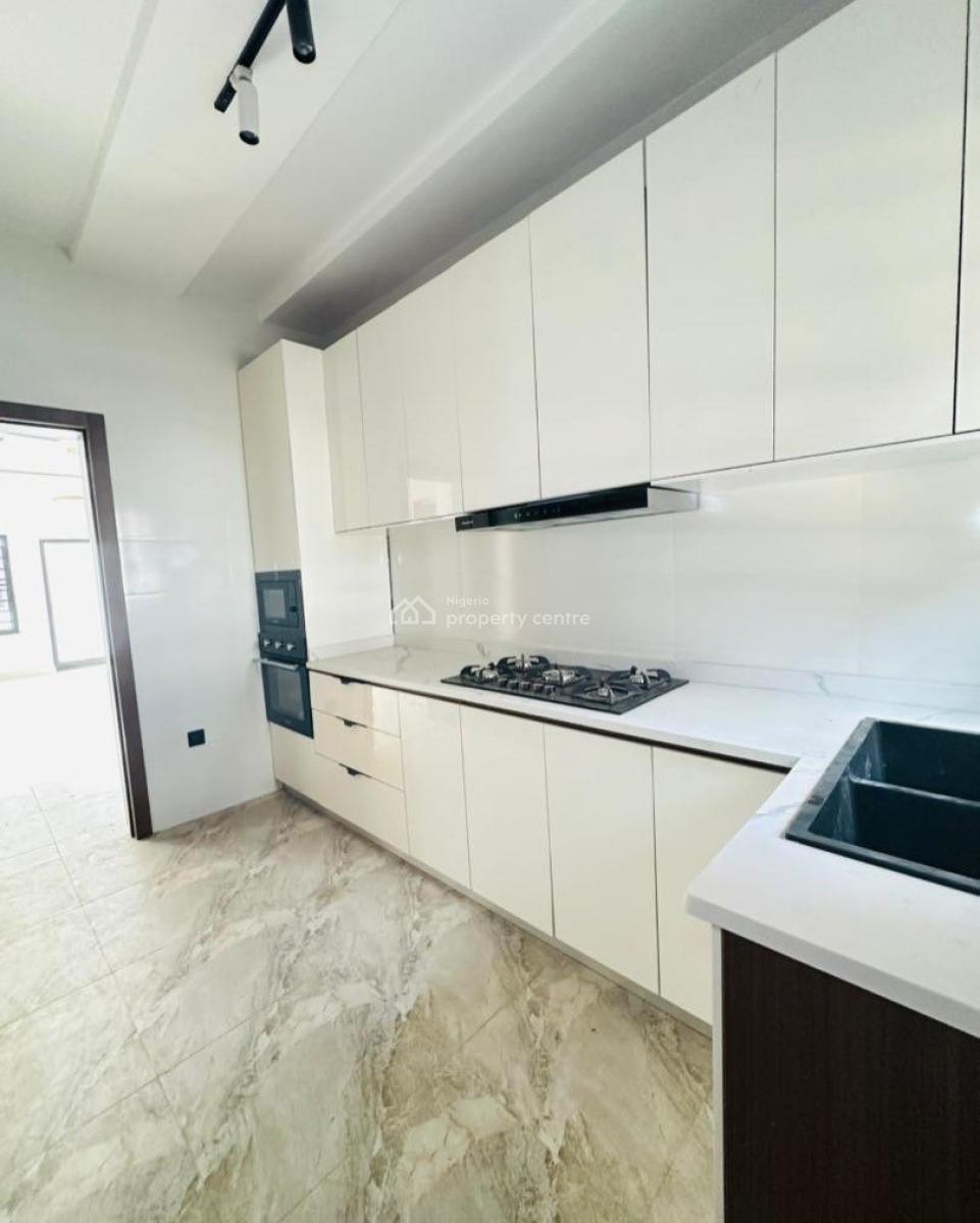 Lovely 2 Bedroom Apartment with Bq, Freedom Way, Lekki, Lagos, Block of Flats for Sale