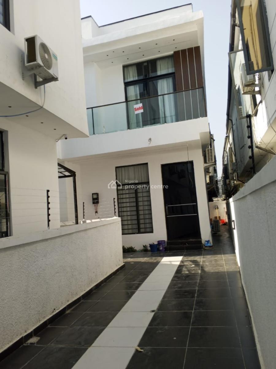 Well Maintained 4 Bedroom Semi Detached House with Bq, Ikota Gra By Mega Chicken Bus Stop, Ikota, Lekki, Lagos, Terraced Duplex for Rent