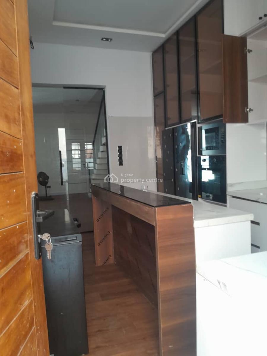 Well Maintained 4 Bedroom Semi Detached House with Bq, Ikota Gra By Mega Chicken Bus Stop, Ikota, Lekki, Lagos, Terraced Duplex for Rent