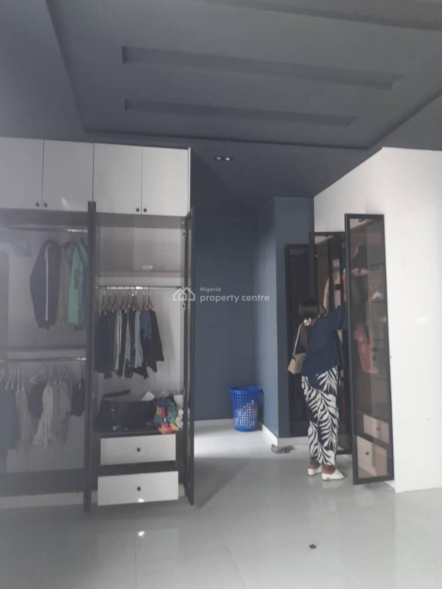 Well Maintained 4 Bedroom Semi Detached House with Bq, Ikota Gra By Mega Chicken Bus Stop, Ikota, Lekki, Lagos, Terraced Duplex for Rent