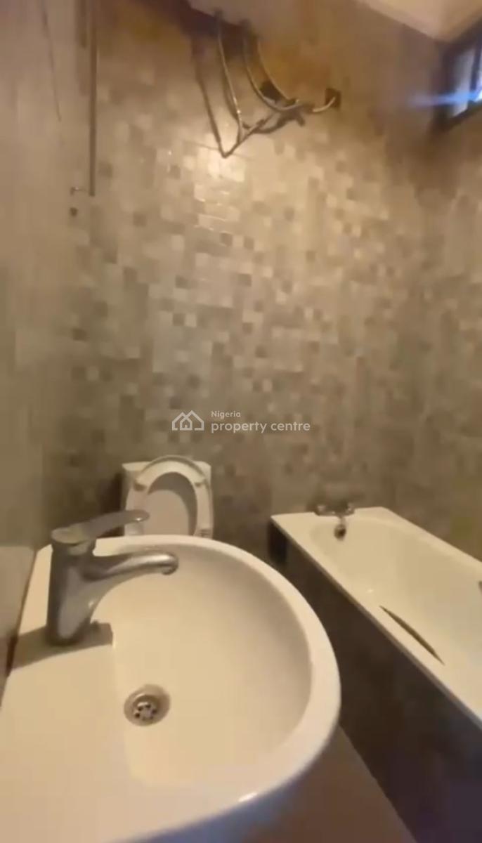Exquisite 3 Bedroom Flat, Christ Avenue, Lekki Phase 1, Lekki, Lagos, Flat / Apartment for Rent