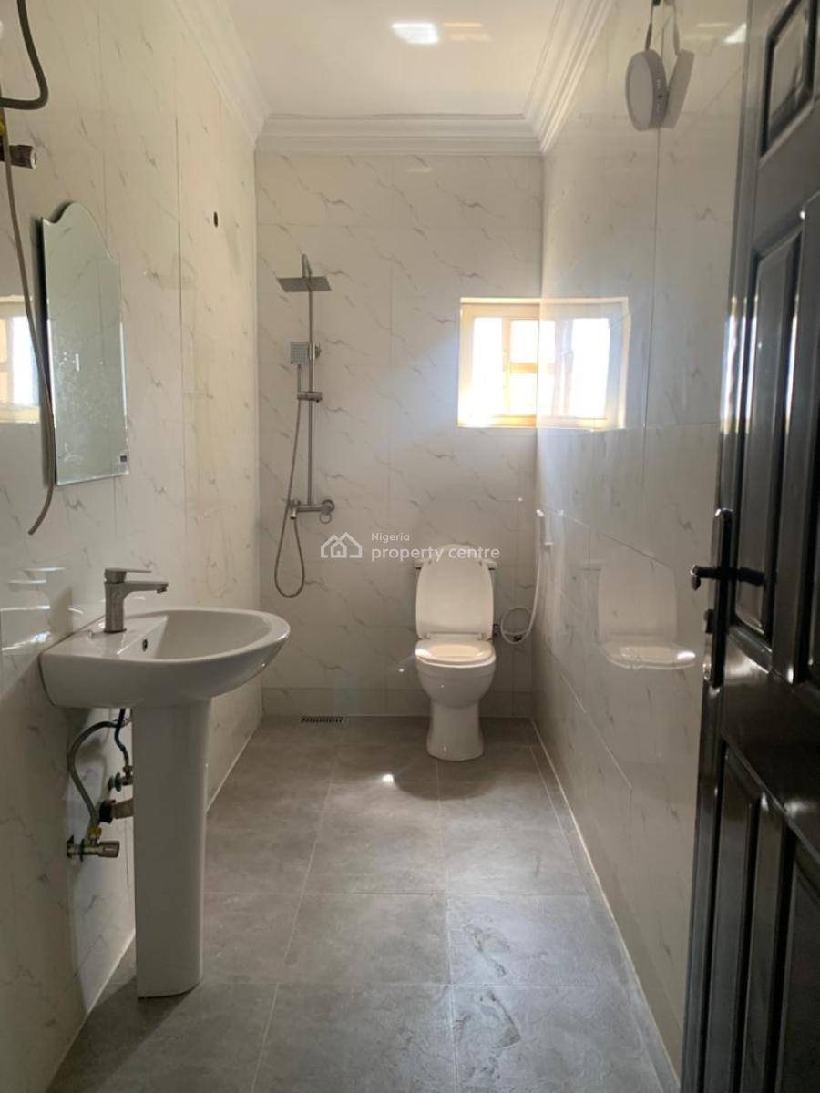 Newly Renovated 3 Bedroom Flat on The Second Floor, Zone 1, Wuse, Abuja, Flat / Apartment for Rent