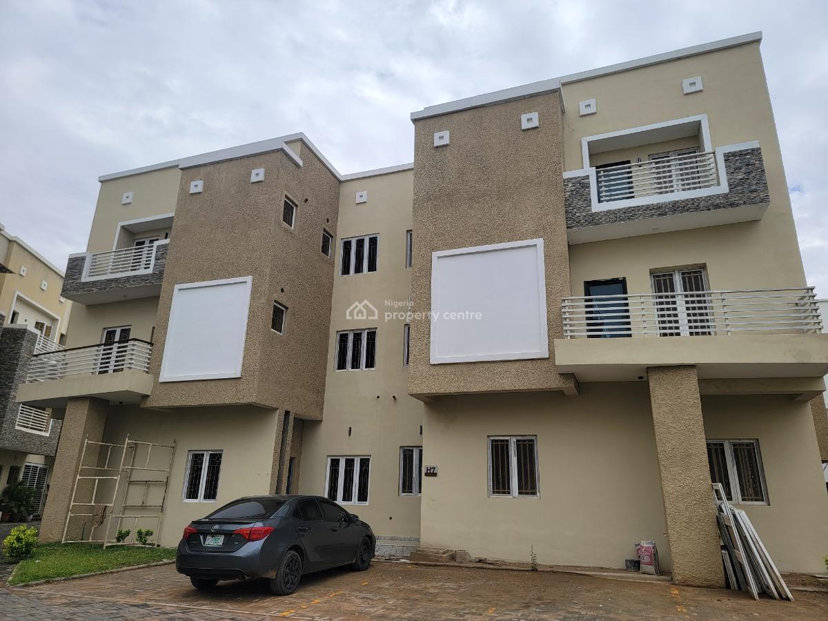 5 Bedroom Semi-detached Duplex, Guzape District, Abuja, Semi-detached Duplex for Sale