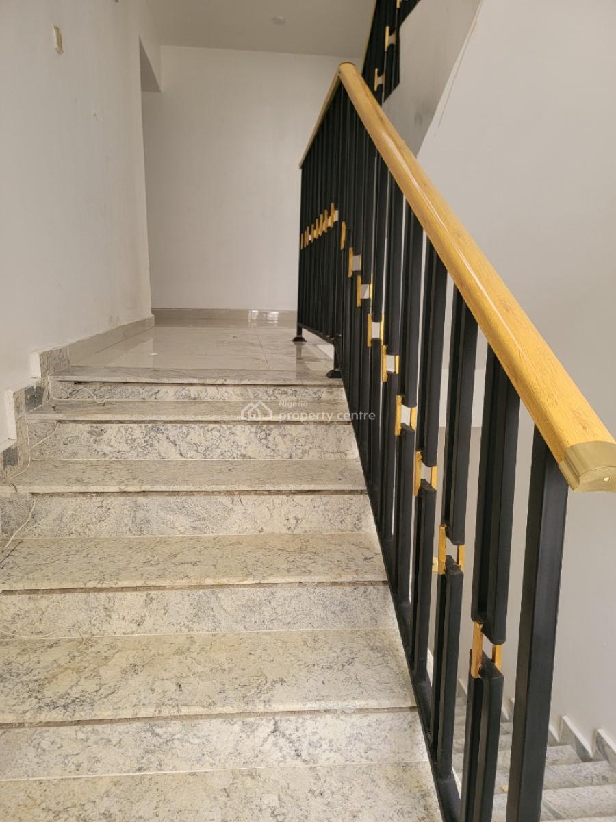 5 Bedroom Semi-detached Duplex, Guzape District, Abuja, Semi-detached Duplex for Sale