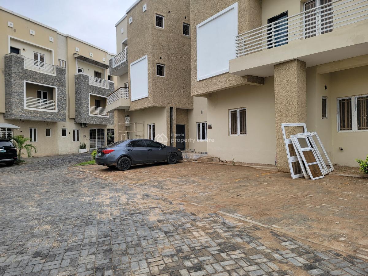5 Bedroom Semi-detached Duplex, Guzape District, Abuja, Semi-detached Duplex for Sale