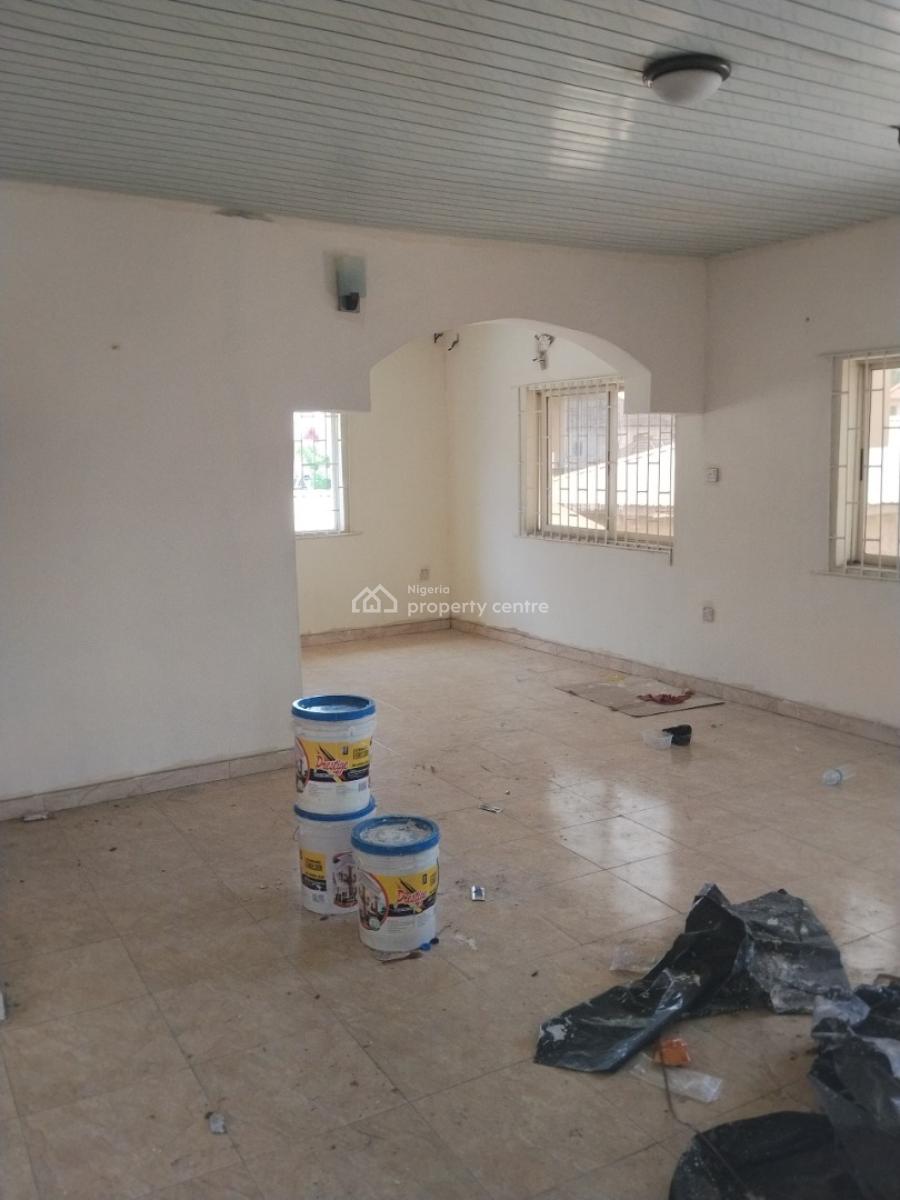 Well Maintained 3 Bedroom Apartment Upstairs, Opposite Fara Park Estate, Sangotedo, Ajah, Lagos, Flat / Apartment for Rent