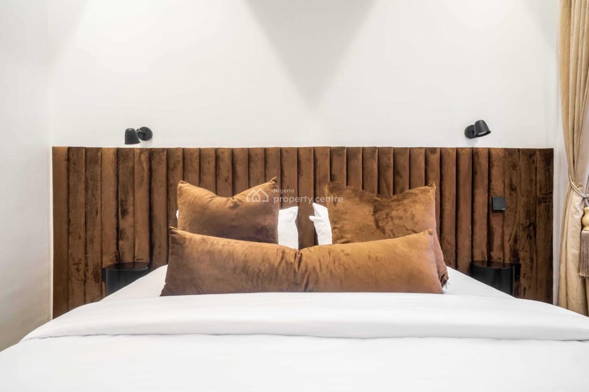 Spacious 2 Bedrooms Apartment, Phase 1, Lekki, Lagos, Flat / Apartment Short Let