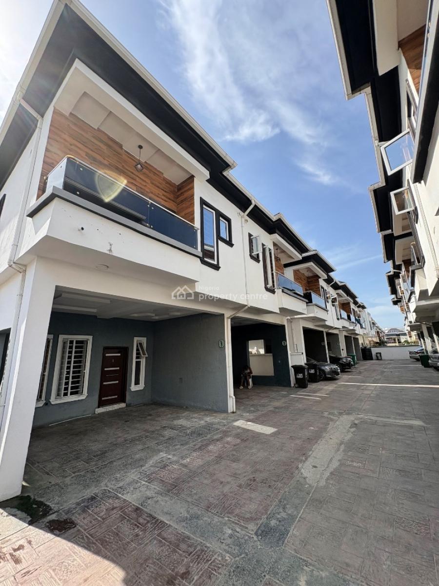 Spacious Standard Room Upstairs, Ikota Villa Estate, Ikota, Lekki, Lagos, Self Contain (single Rooms) for Rent