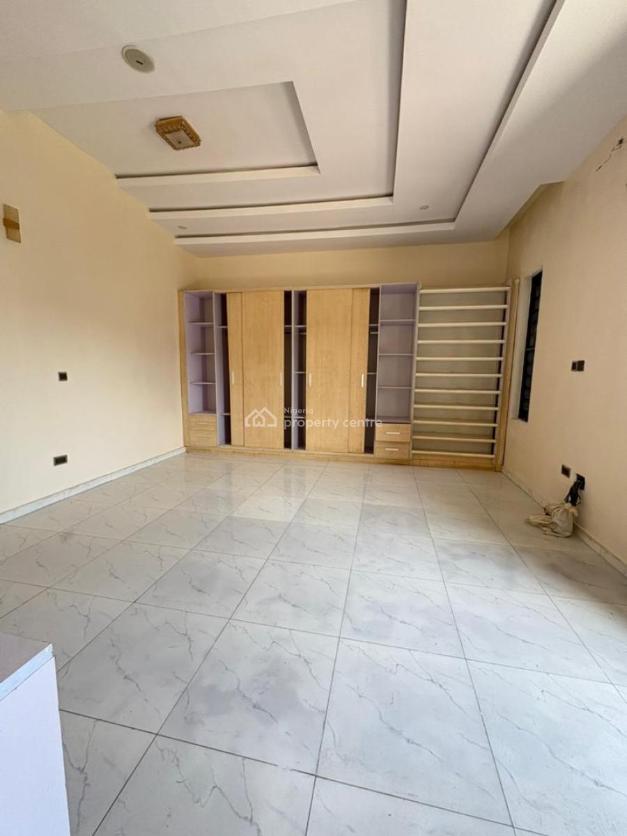 Masters Bedroom Inside a Shared Duplex, Ikota Villa Gra, Ikota, Lekki, Lagos, Self Contain (single Rooms) for Rent