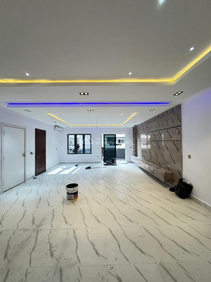 Luxurious Well Finished 3 Bedroom Apartment, Ogunlana Drive, Ogunlana, Surulere, Lagos, House for Sale