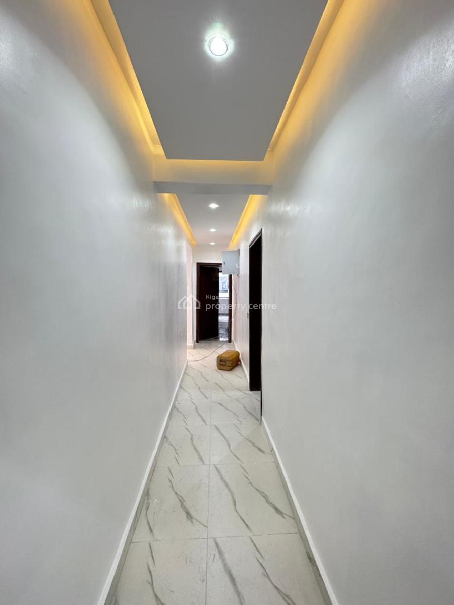 Luxurious Well Finished 3 Bedroom Apartment, Ogunlana Drive, Ogunlana, Surulere, Lagos, House for Sale