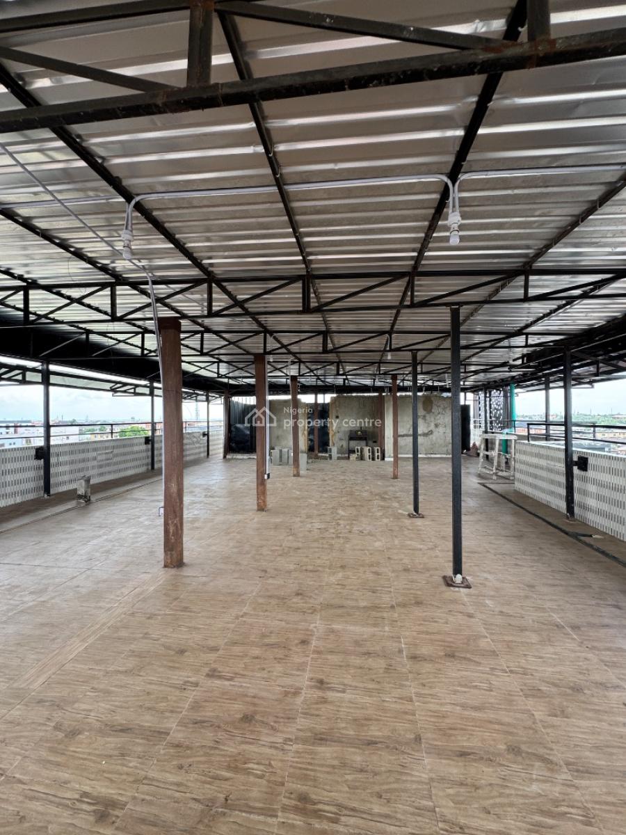 Luxurious 3 Bed Apartments with Bq, Yaba, Lagos, Flat / Apartment for Sale