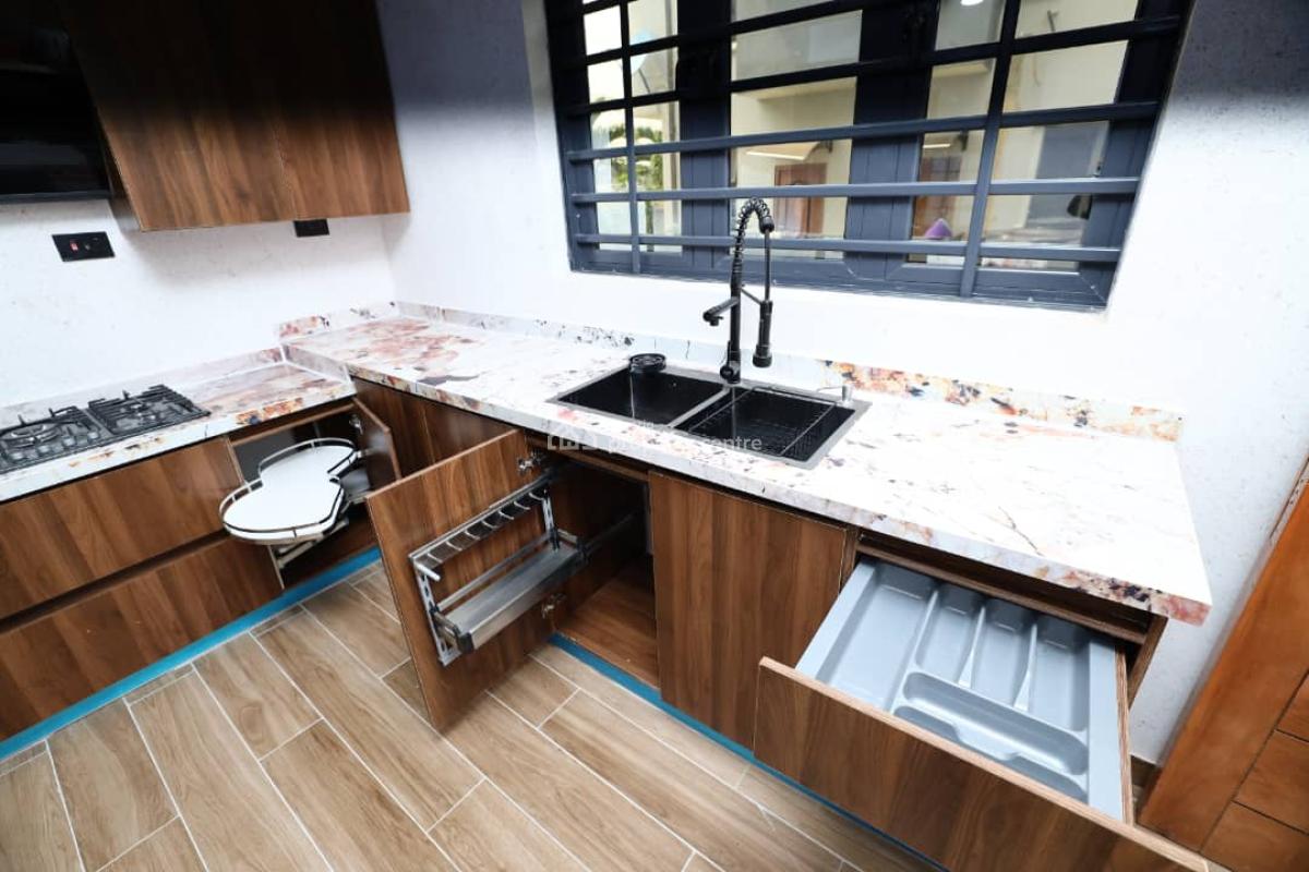 an Equisite 5bedrooom Duplex and a Boys Quarters, Ajah, Ajah, Lagos, Detached Duplex for Sale