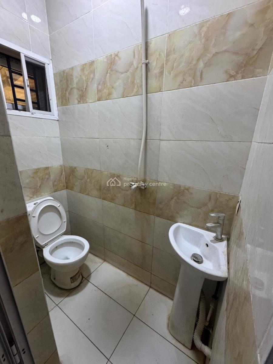 a Serviced 2 Bedroom Terrace with Inbuilt Bq, Ikate Elegushi, Lekki, Lagos, Flat / Apartment for Rent