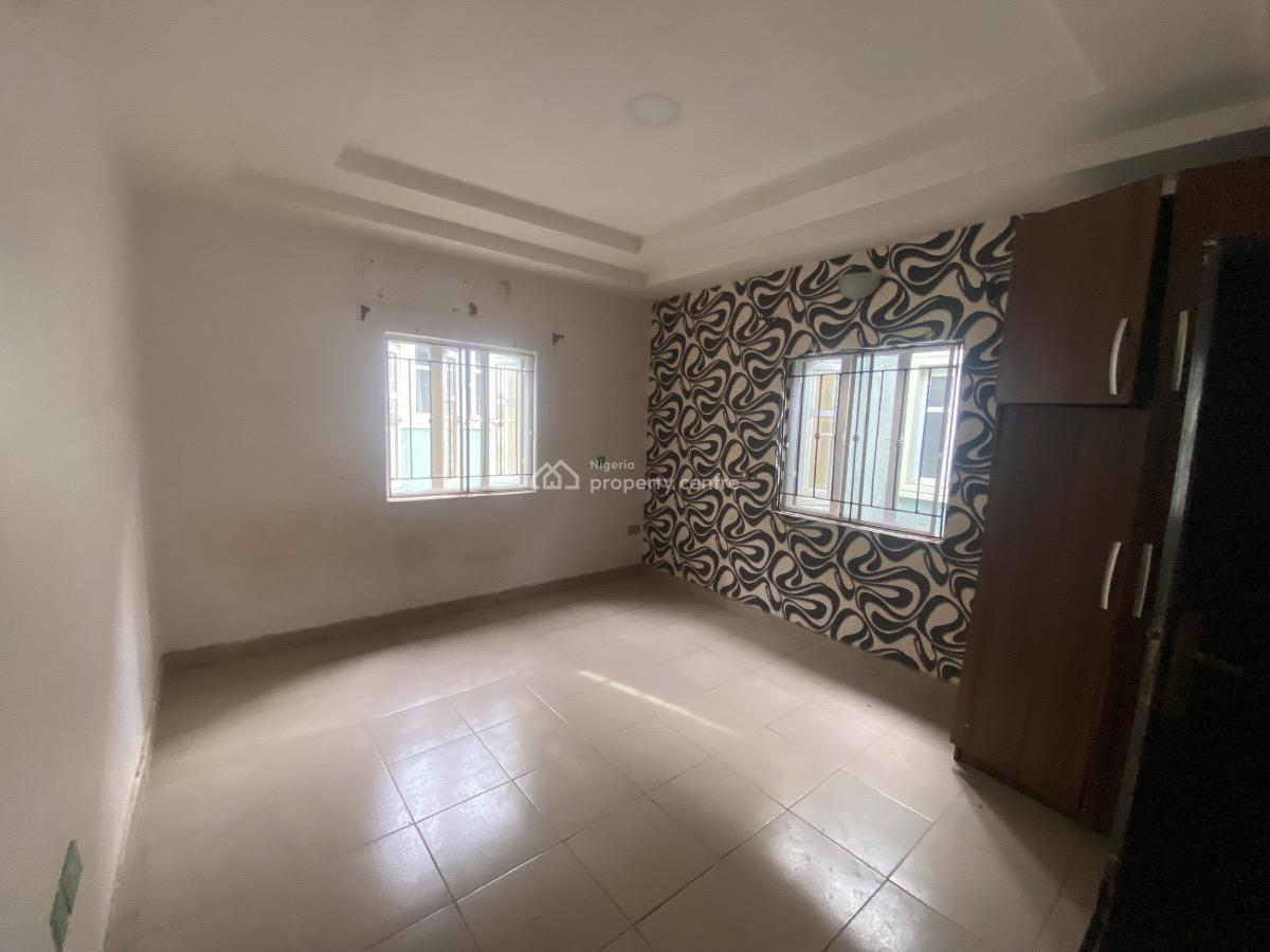 2 Bedroom Flat, Ogombo Road, Ogombo, Ajah, Lagos, Flat / Apartment for Rent