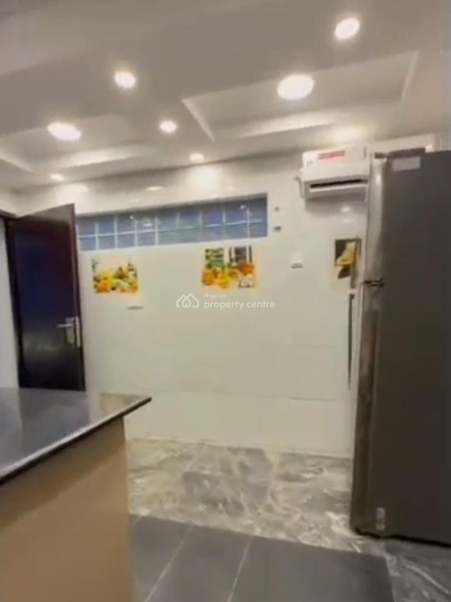 5 Bedroom Semi-detached Duplex and Fully Furnished with Bq, Maitama District, Abuja, Semi-detached Duplex for Sale