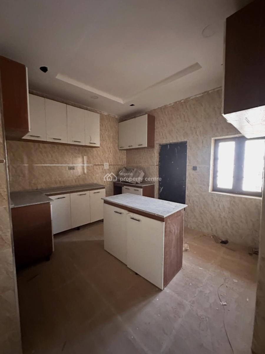 Newly Built 3 Bedroom with Bq., Jahi, Abuja, Flat / Apartment for Rent