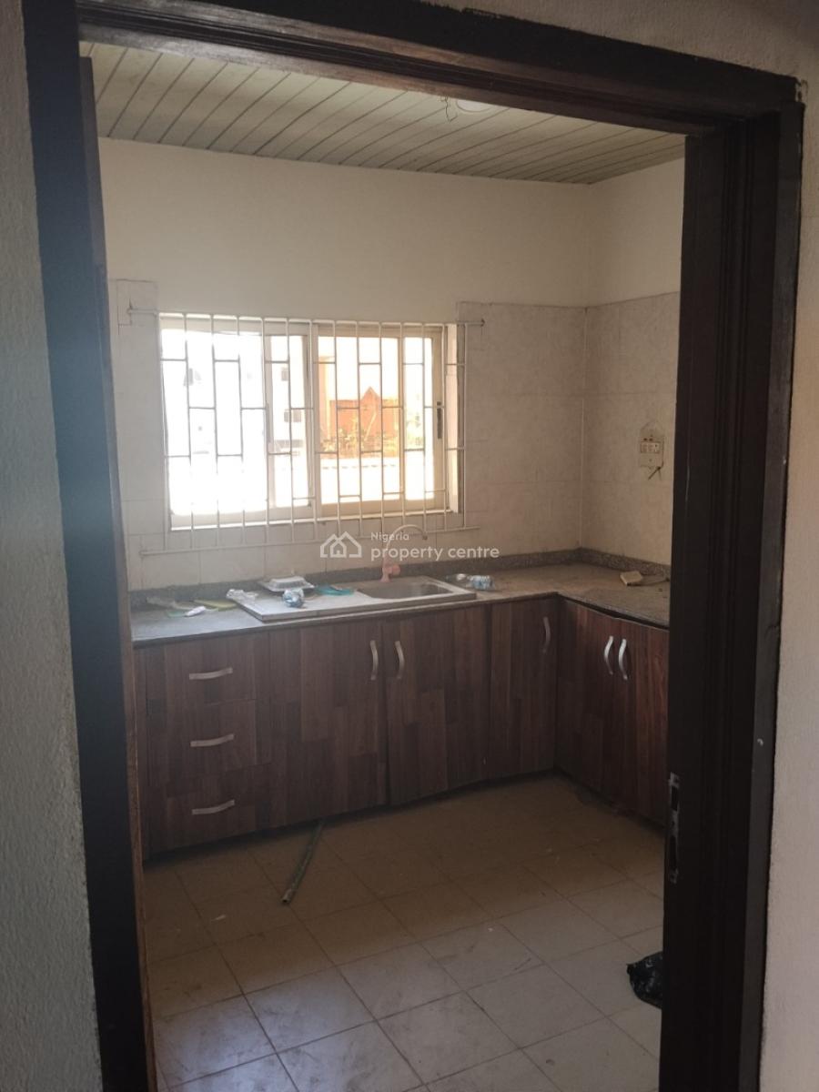 3 Bedroom Upstairs with Private Staircase, Balogun, Sangotedo, Ajah, Lagos, Flat / Apartment for Rent