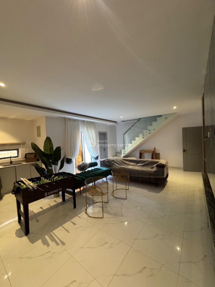 2 Bedroom Apartment, Lekki Phase 1, Lekki, Lagos, Flat / Apartment for Rent