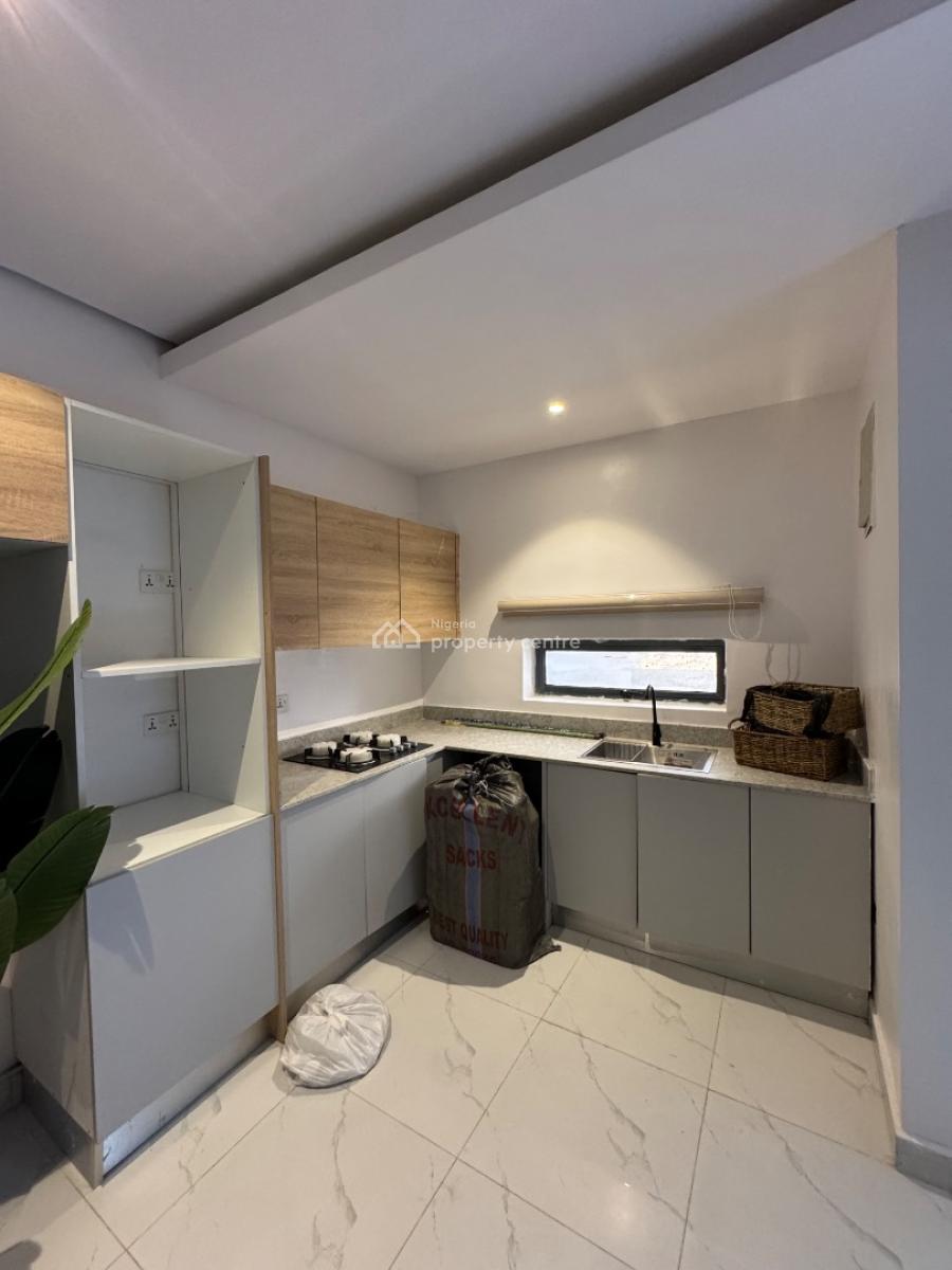 2 Bedroom Apartment, Lekki Phase 1, Lekki, Lagos, Flat / Apartment for Rent