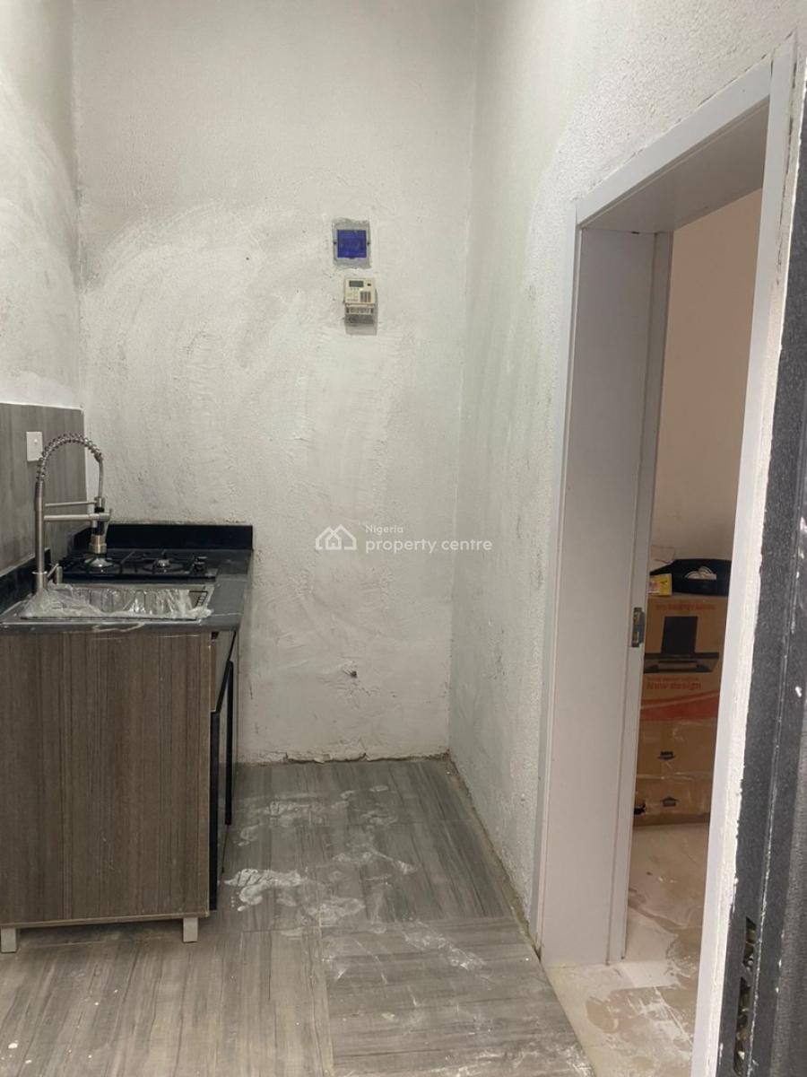 Service Room Self Contain (boys Quarters ) with Good Facilities, Admiralty Way, Lekki Phase 1, Lekki, Lagos, Self Contain (single Rooms) for Rent