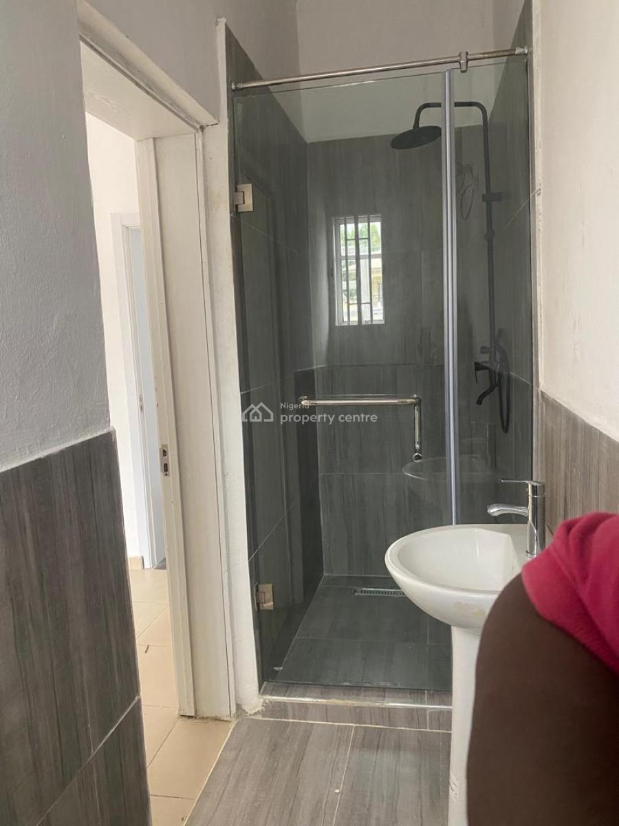 Serviced One Bedroom Flat with Two Toilets and Excellent Facilities, Admiralty Way, Lekki Phase 1, Lekki, Lagos, Mini Flat (room and Parlour) for Rent