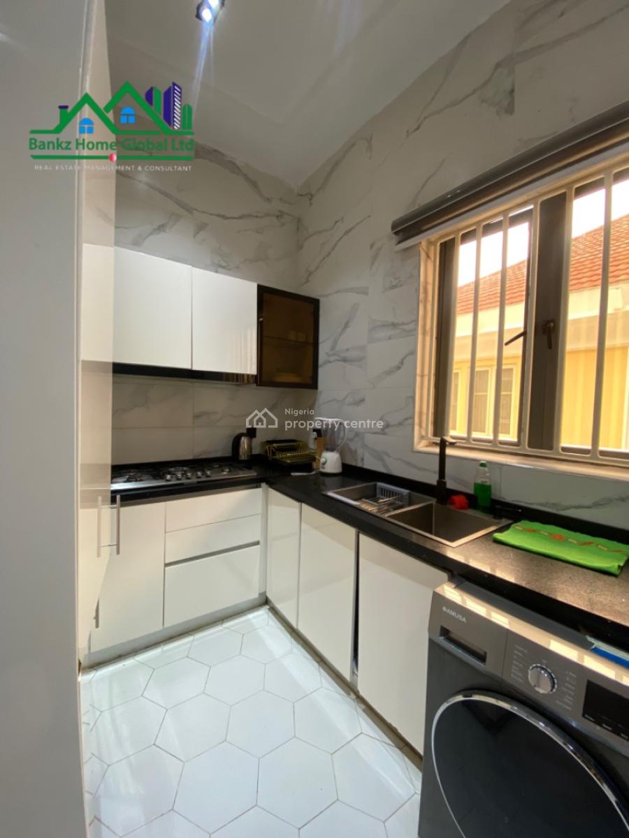 Waterfront Fully Furnished 2 Bedroom Penthouse, Lekki Phase 1, Lekki, Lagos, Flat / Apartment for Rent