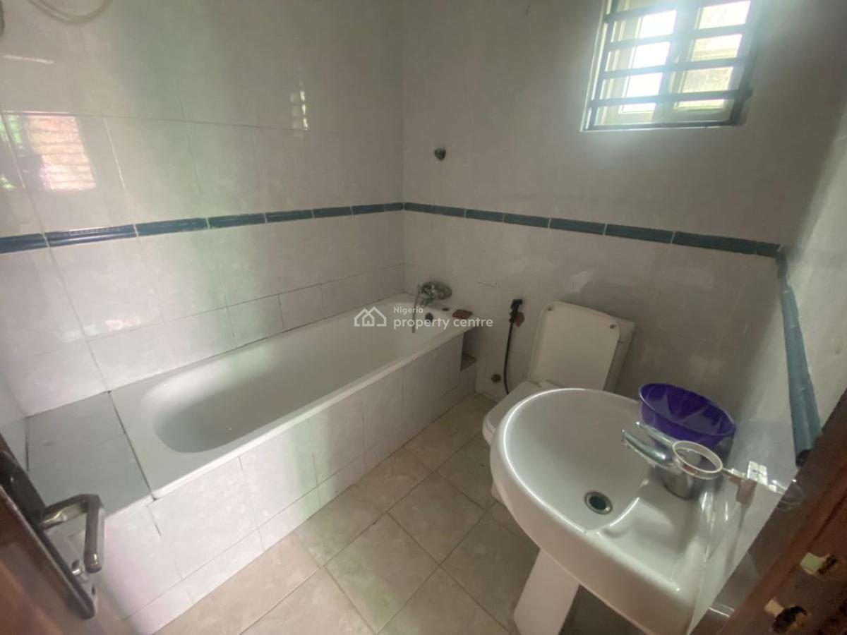 4-bedroom Detached House with 2-room Domestic Staff Quarters, Admiralty Way, Lekki Phase 1, Lekki, Lagos, Detached Duplex for Rent