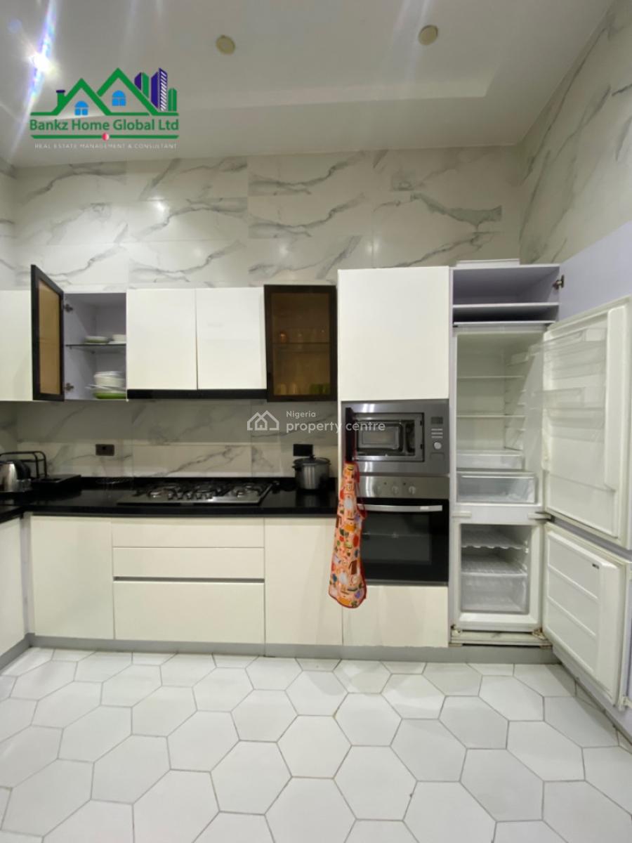 Fully Furnished 3 Bedroom Apartment with a Bq, Lekki Phase 1, Lekki, Lagos, Flat / Apartment for Rent