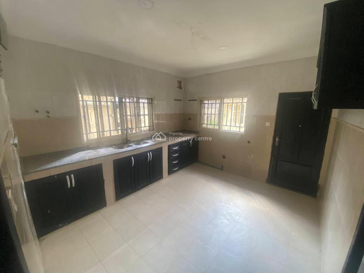 5-bedroom Detached House with 2-room Domestic Staff Quarters, Admiralty Way, Lekki Phase 1, Lekki, Lagos, Detached Duplex for Rent