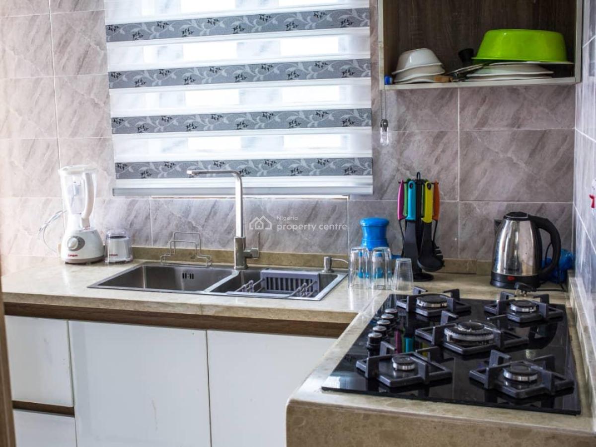 2 Bedroom Penthouse, Orchid Road, Lekki Phase 2, Lekki, Lagos, Flat / Apartment for Rent