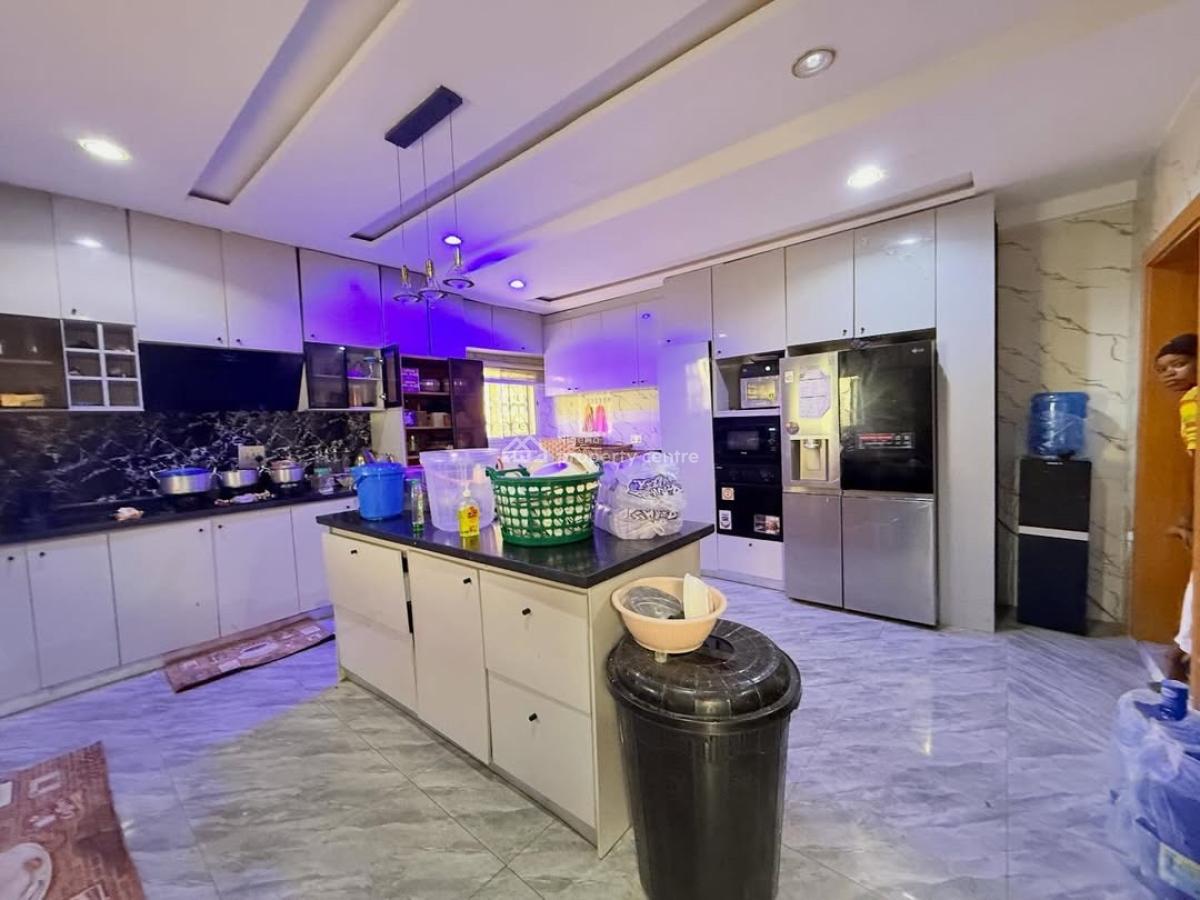 5 Bedroom Detached Bungalow + 2 Room Bq, Life Camp, Abuja, Detached Bungalow for Sale