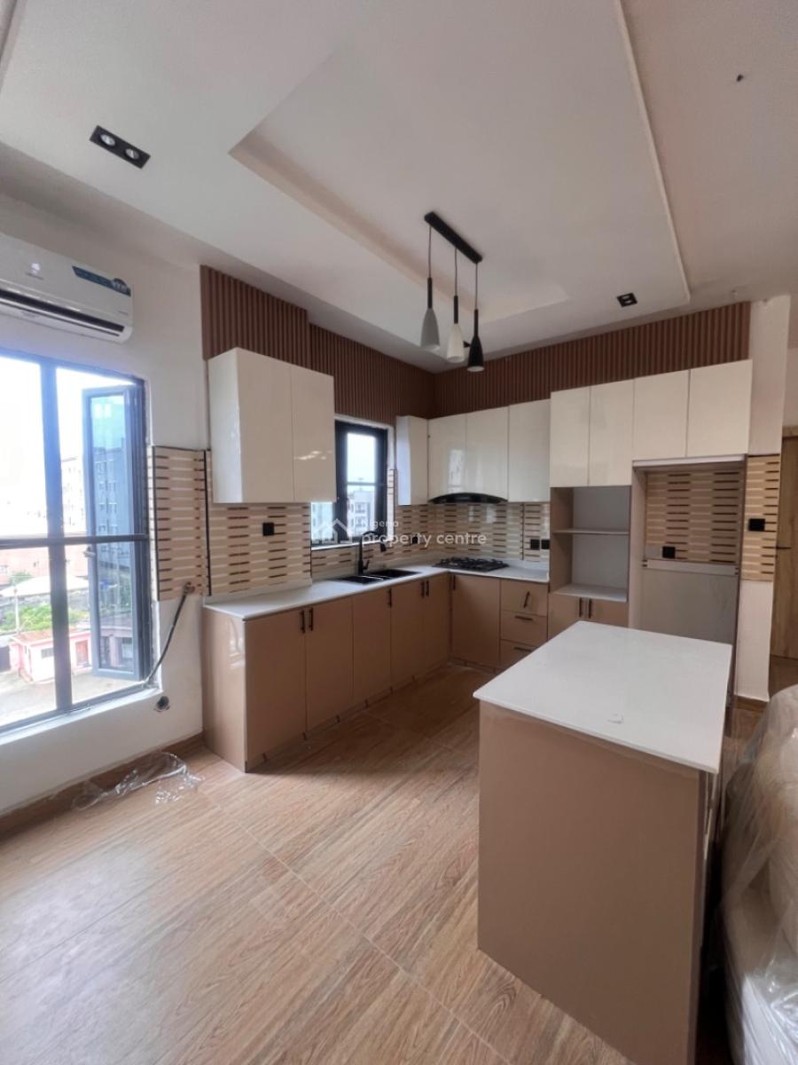 Modern  and Furnished 2 Bedroom Apartment with a Balcony, and Fitted K, Ikate, Lekki, Lagos, Flat / Apartment for Sale