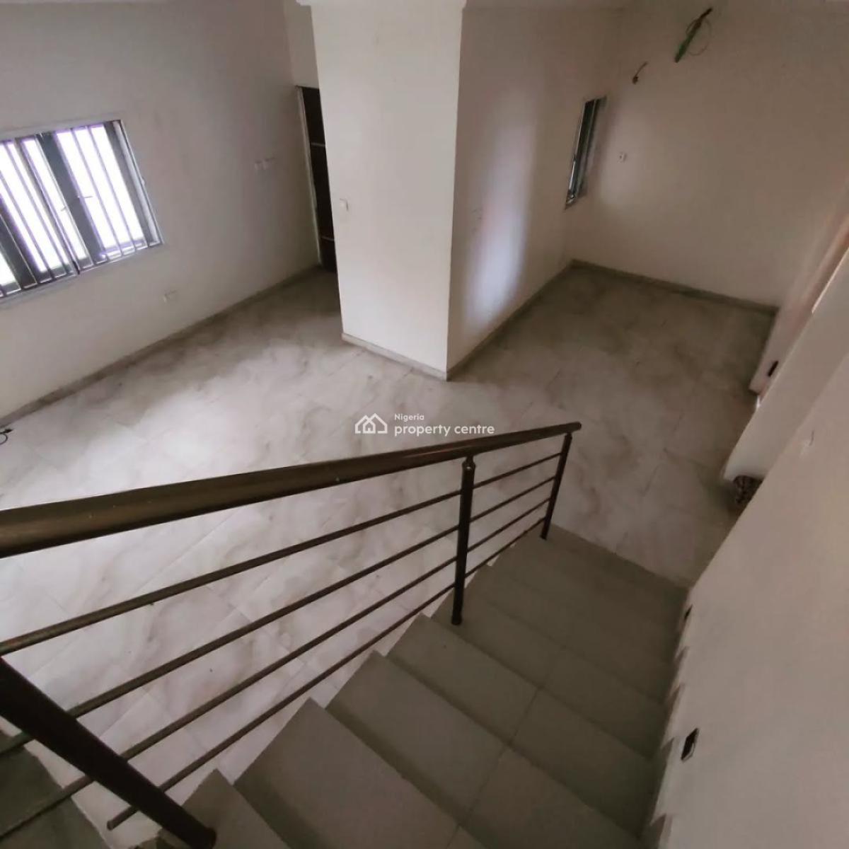 4 Bedroom Semi Detached with Bq, Domino Road Ologolo, Ologolo, Lekki, Lagos, Semi-detached Duplex for Rent