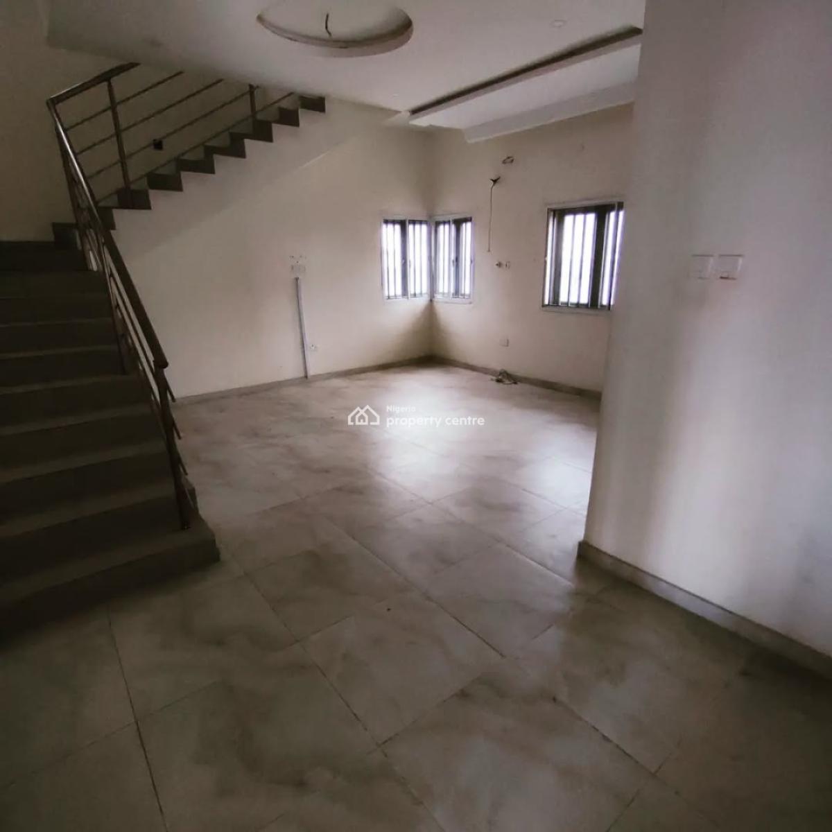 4 Bedroom Semi Detached with Bq, Domino Road Ologolo, Ologolo, Lekki, Lagos, Semi-detached Duplex for Rent