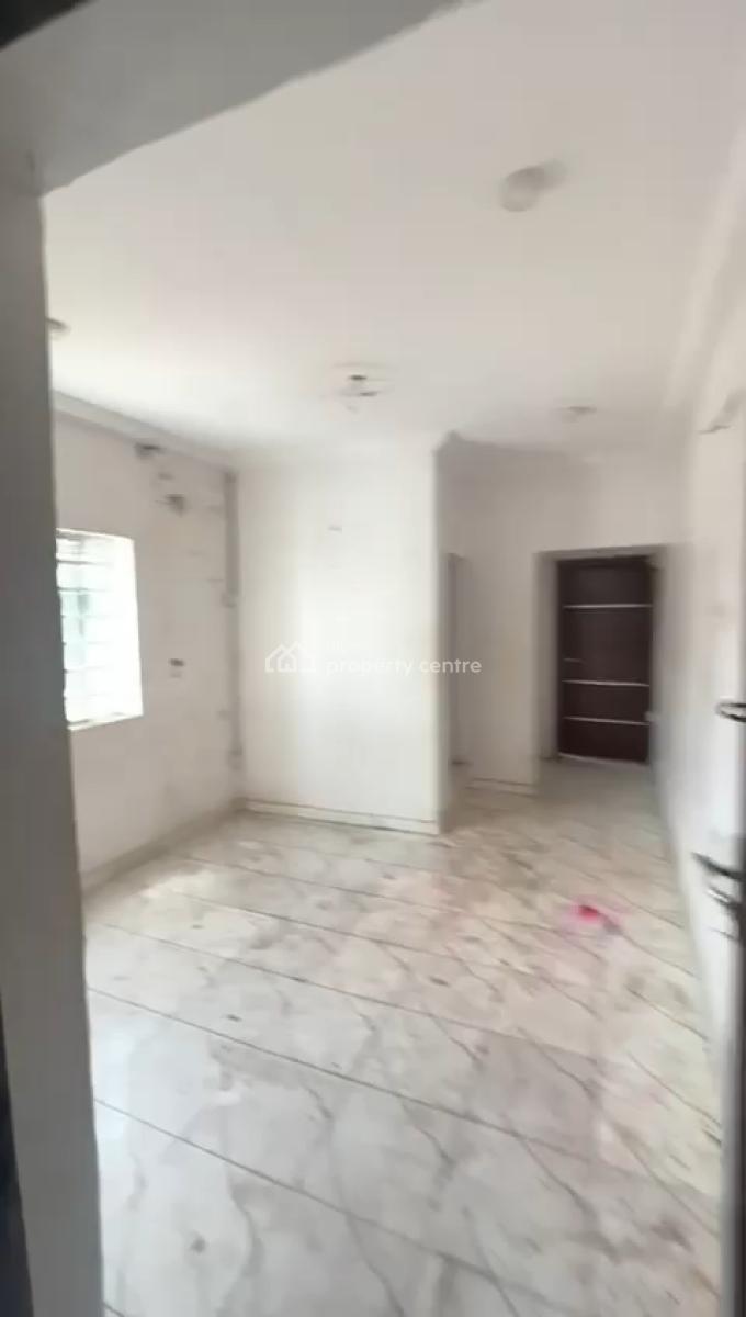 1 Bedroom Apartment, Opposite Cms Bus Stop, Akoka, Yaba, Lagos, Flat / Apartment for Rent