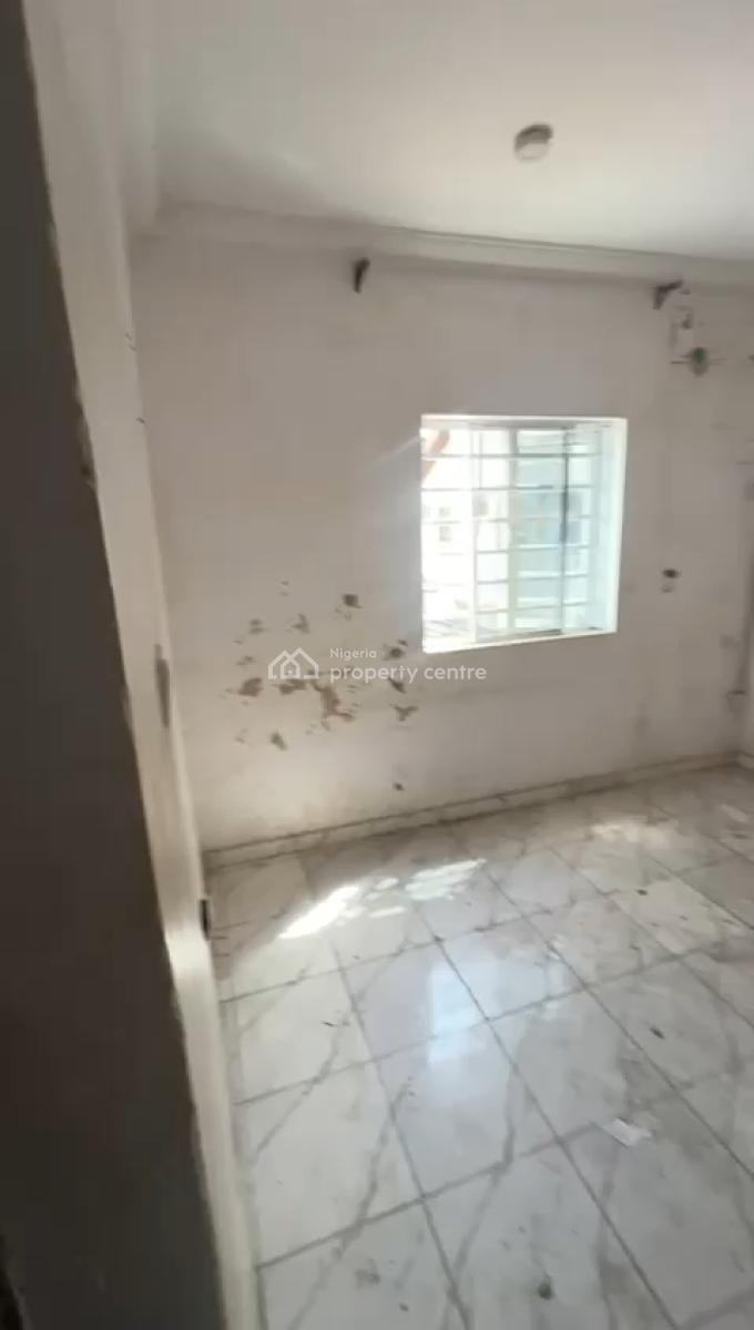 1 Bedroom Apartment, Opposite Cms Bus Stop, Akoka, Yaba, Lagos, Flat / Apartment for Rent