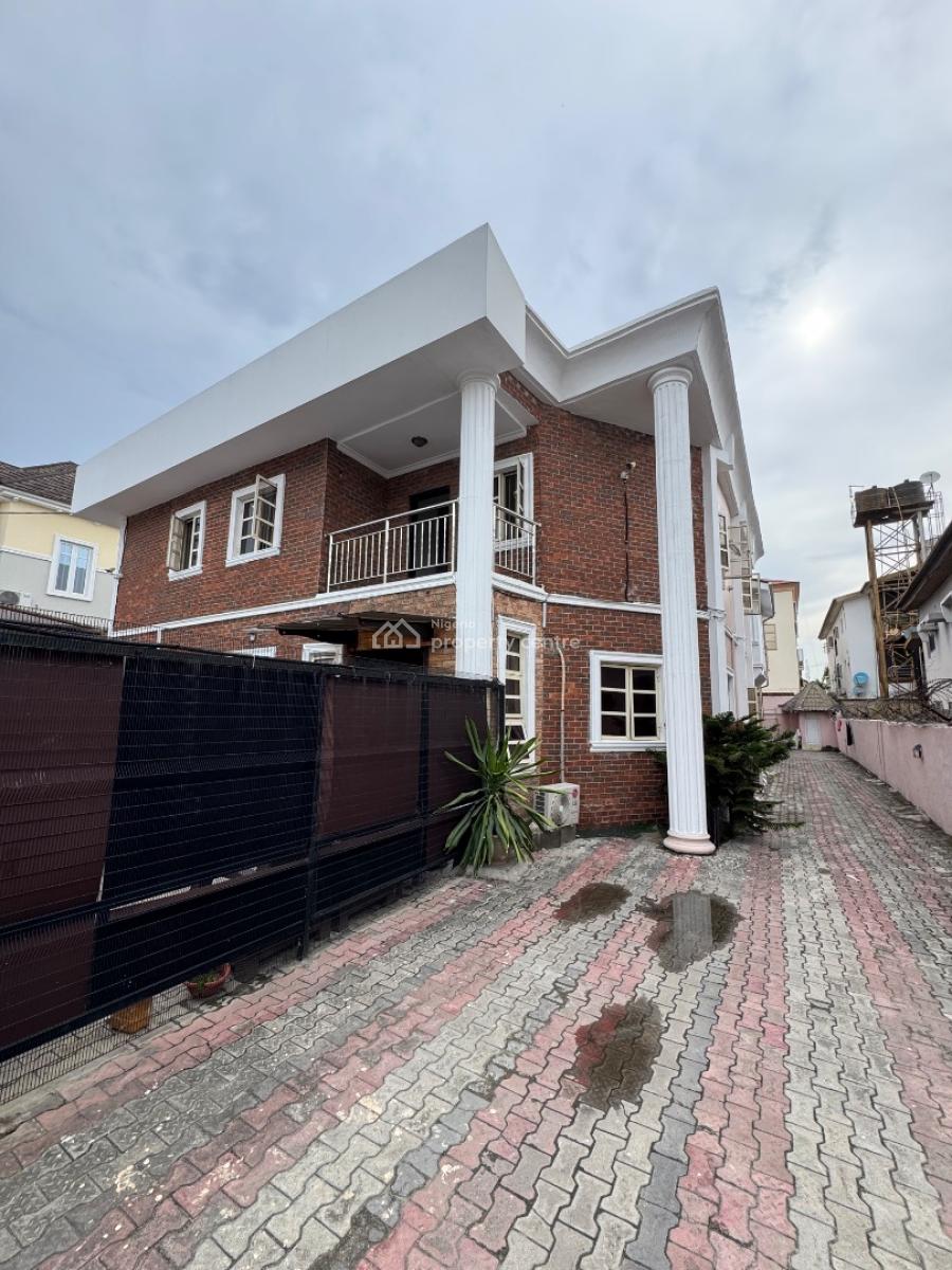Spacious 3 Bedroom Apartment, Agungi, Lekki, Lagos, Flat / Apartment for Rent