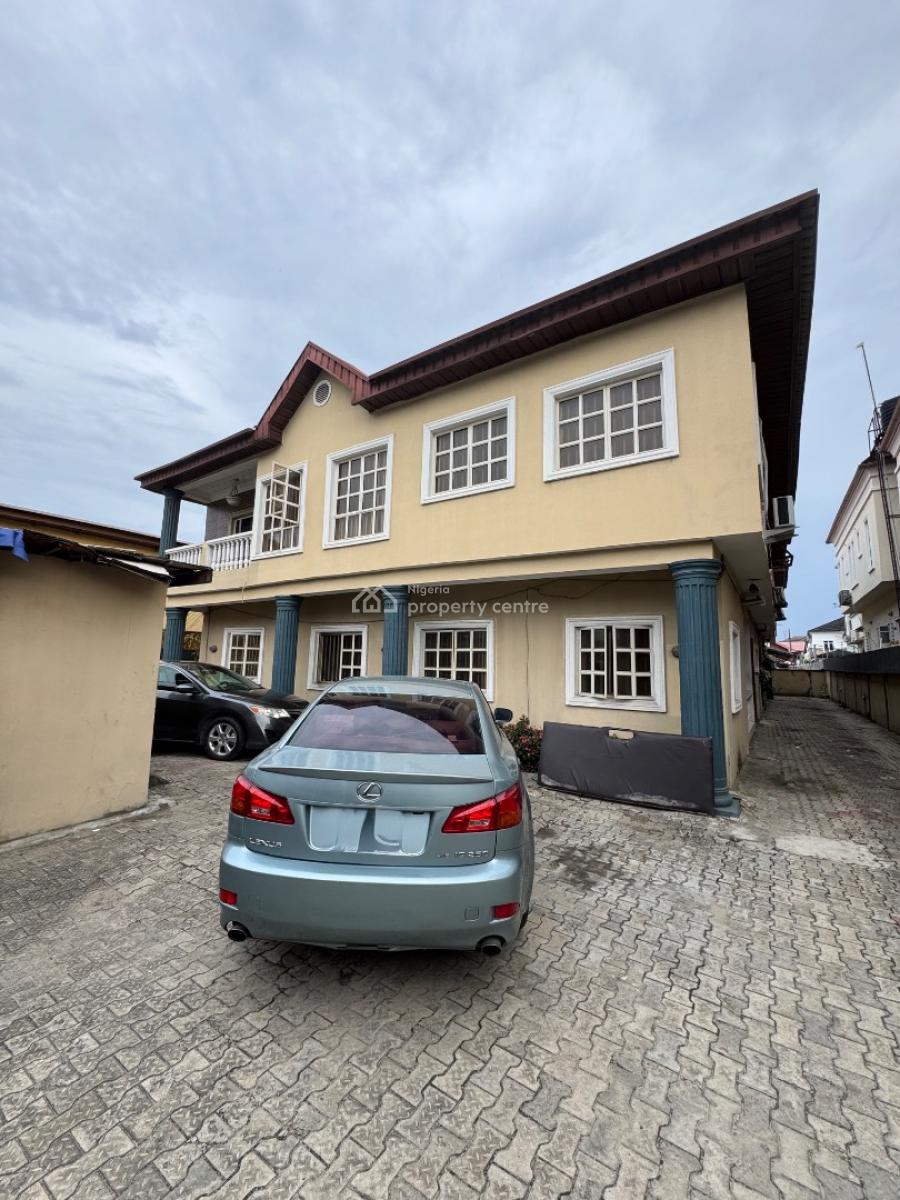 Spacious 3 Bedroom Apartment, Idado, Lekki, Lagos, Flat / Apartment for Rent