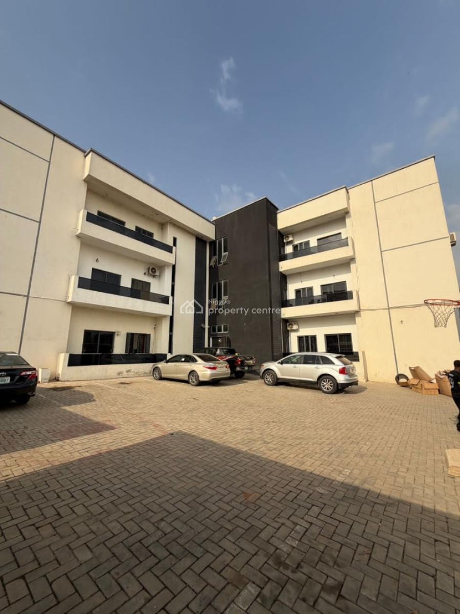 Fully Furnished 3 Bedroom Apartment with 1 Room Bq, Gilmore, Jahi, Abuja, Flat / Apartment for Sale