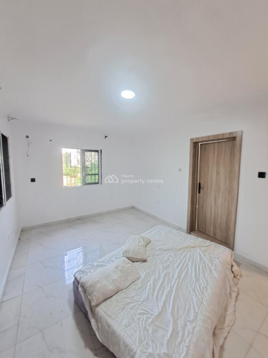 Well Built 3 Bedroom Apartment in a Gated Estate, Abraham Adesanya, Lekki, Lagos, Flat / Apartment for Rent