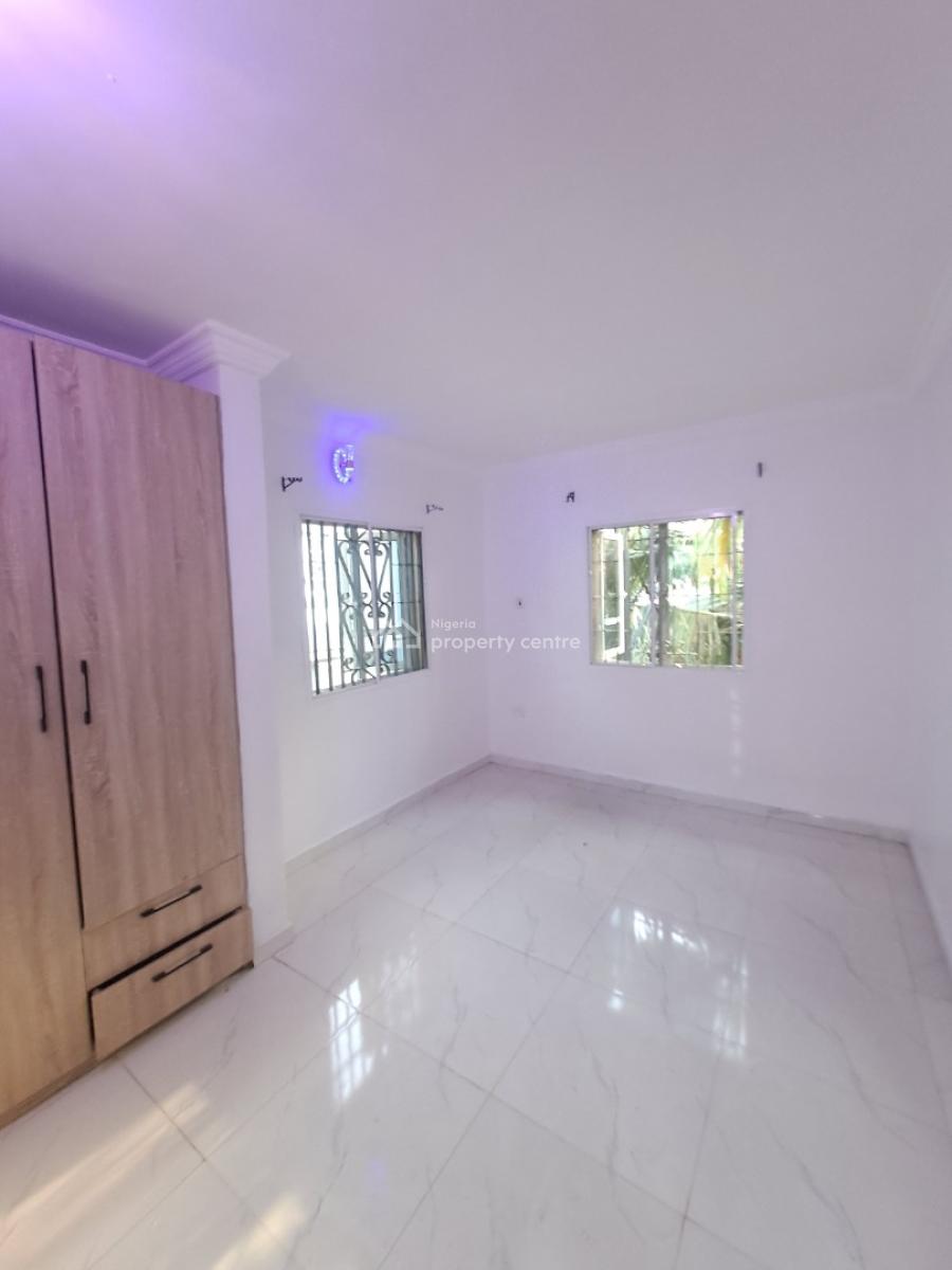 Well Built 3 Bedroom Apartment in a Gated Estate, Abraham Adesanya, Lekki, Lagos, Flat / Apartment for Rent