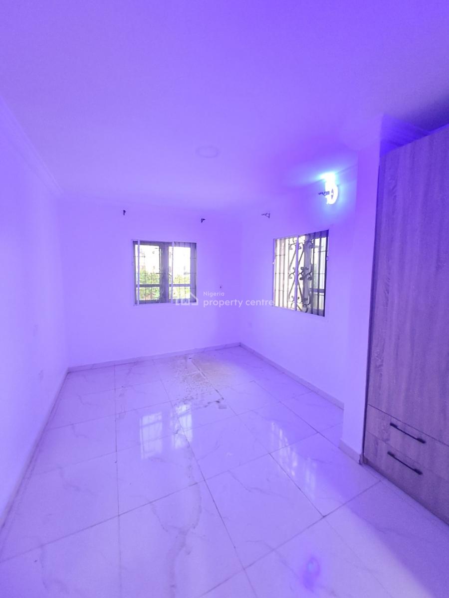 Well Built 3 Bedroom Apartment in a Gated Estate, Abraham Adesanya, Lekki, Lagos, Flat / Apartment for Rent