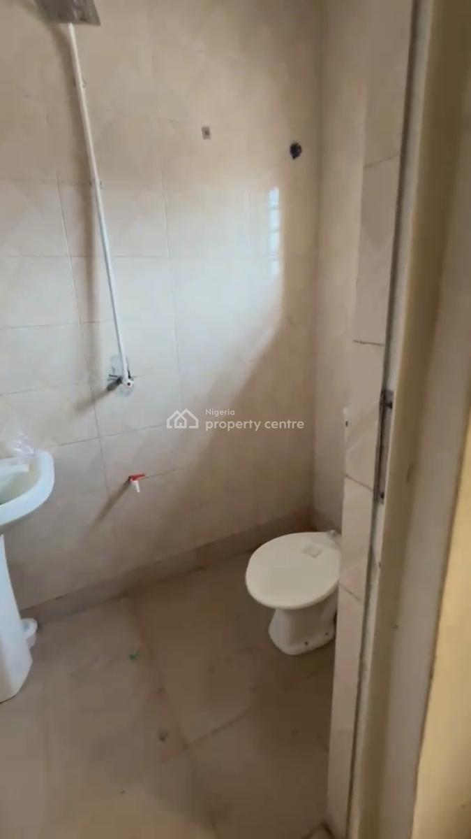 Lovely 2 Bedroom Apartment (ensuite), Off Awolowo Way, Ikeja, Lagos, Flat / Apartment for Rent