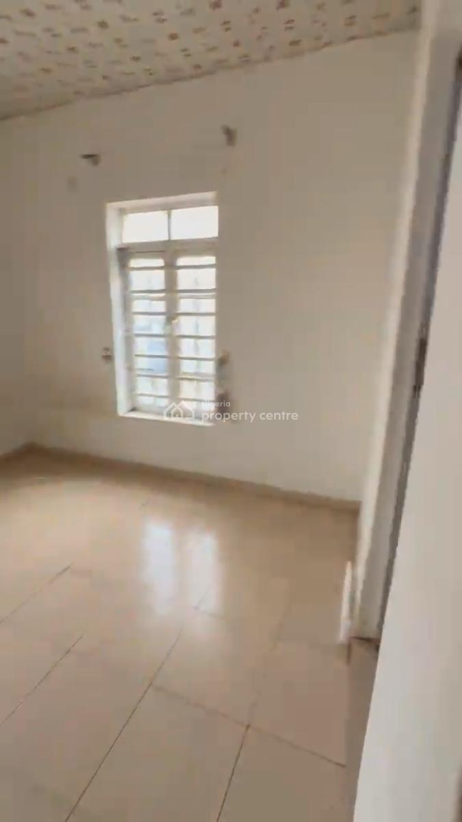 Lovely 2 Bedroom Apartment (ensuite), Off Awolowo Way, Ikeja, Lagos, Flat / Apartment for Rent