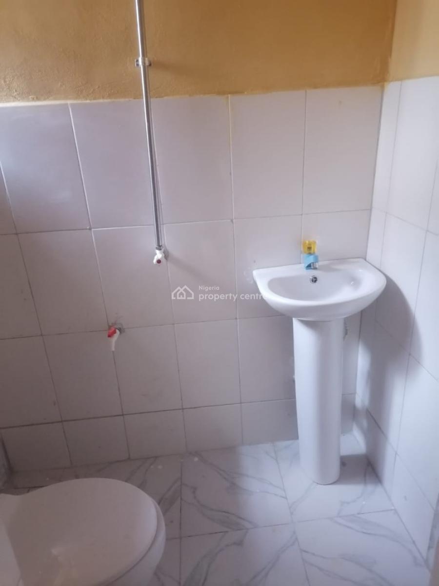 Lovely Mini Flat, Thomas Estate Ajah Eti-osa, Ajah, Lagos, Mini Flat (room and Parlour) for Rent