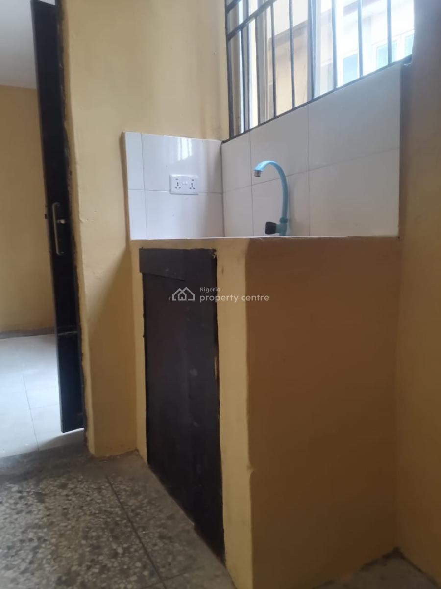 Lovely Mini Flat, Thomas Estate Ajah Eti-osa, Ajah, Lagos, Mini Flat (room and Parlour) for Rent
