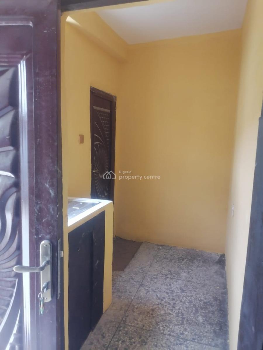 Lovely Mini Flat, Thomas Estate Ajah Eti-osa, Ajah, Lagos, Mini Flat (room and Parlour) for Rent