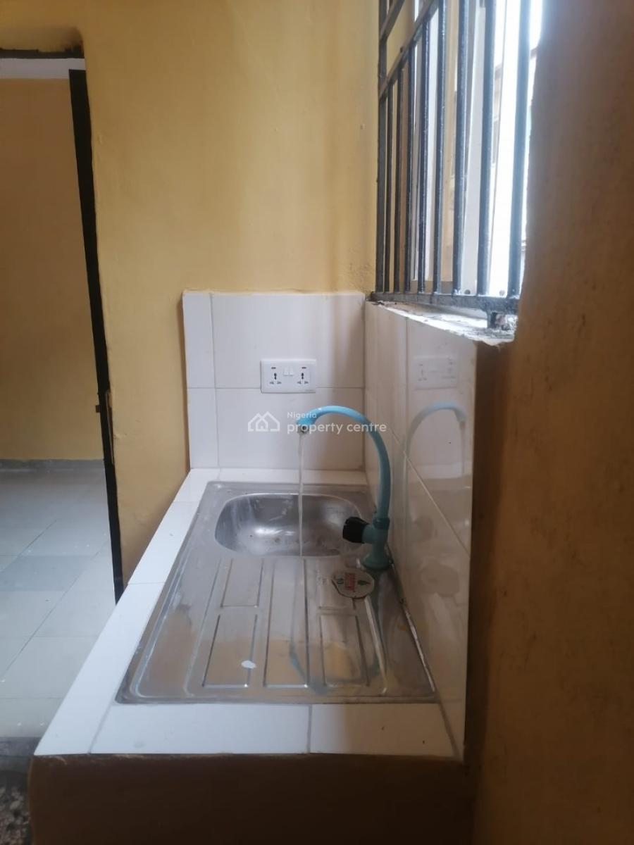 Lovely Mini Flat, Thomas Estate Ajah Eti-osa, Ajah, Lagos, Mini Flat (room and Parlour) for Rent